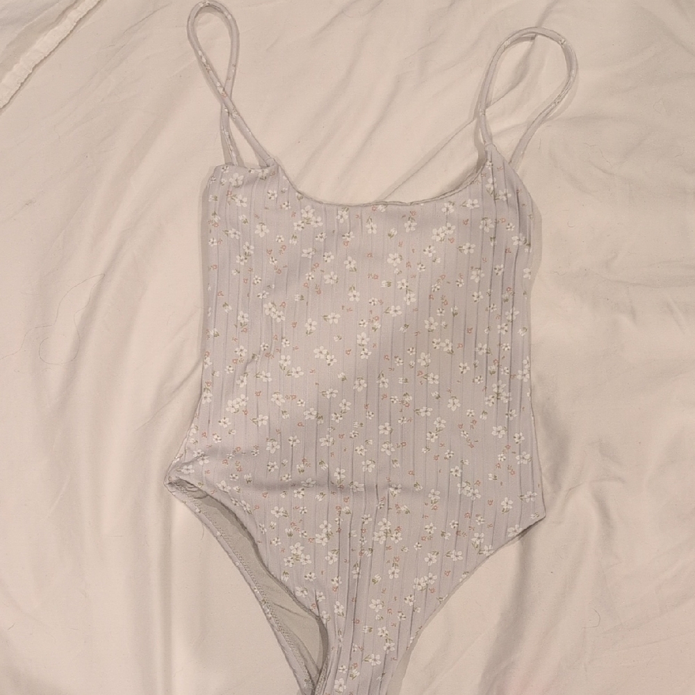 RVCA Flowers One Piece Swimsuit - Picture 1 of 4